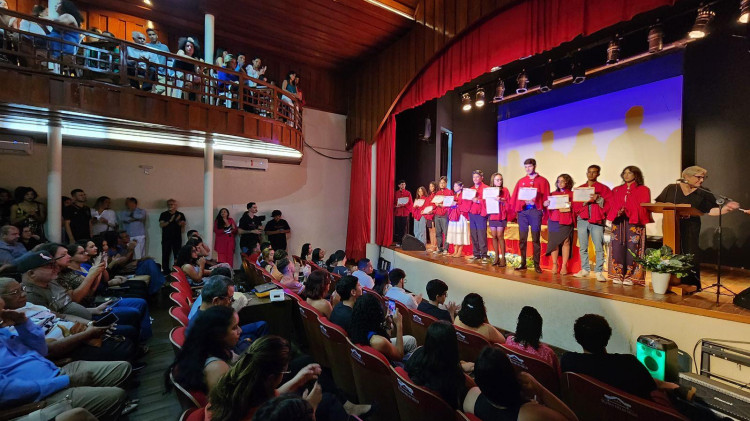 Sicredi apoia Academia Juvenil Acreana de Letras com o Fundo Social
